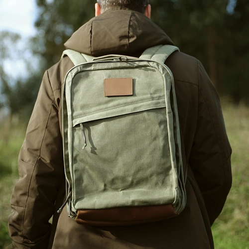 image du produit Sac à dos en coton recyclé 27l avec revêtement cire - compartiment pour ordinateur